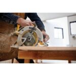 Sierra Circular Inalámbrica de 7-1/4″ (184mm) 20V MAX* (Solamente Herramienta) - Imagen 3