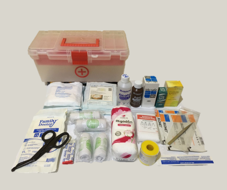 BOTIQUÍN EN MALETÍN DE PVC 16 PULGADAS OFICINA