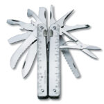 multiherramienta victorinox swisstool rs