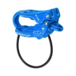 Asegurador y descensor BE UP azul de Climbing Technology, multiuso y compatible con cuerdas dobles, gemelas y simples